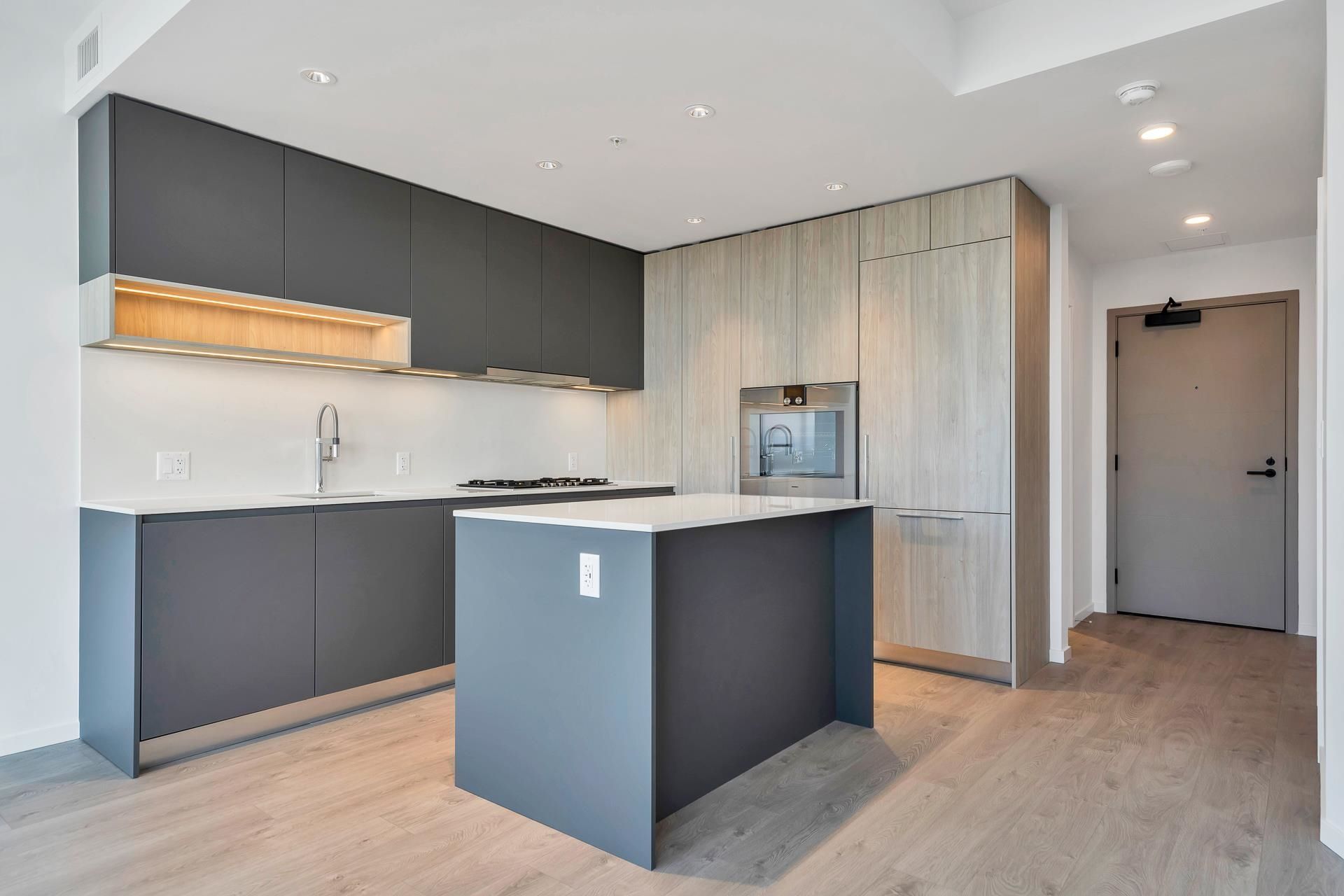 1103 - 6808 Minoru Boulevard4