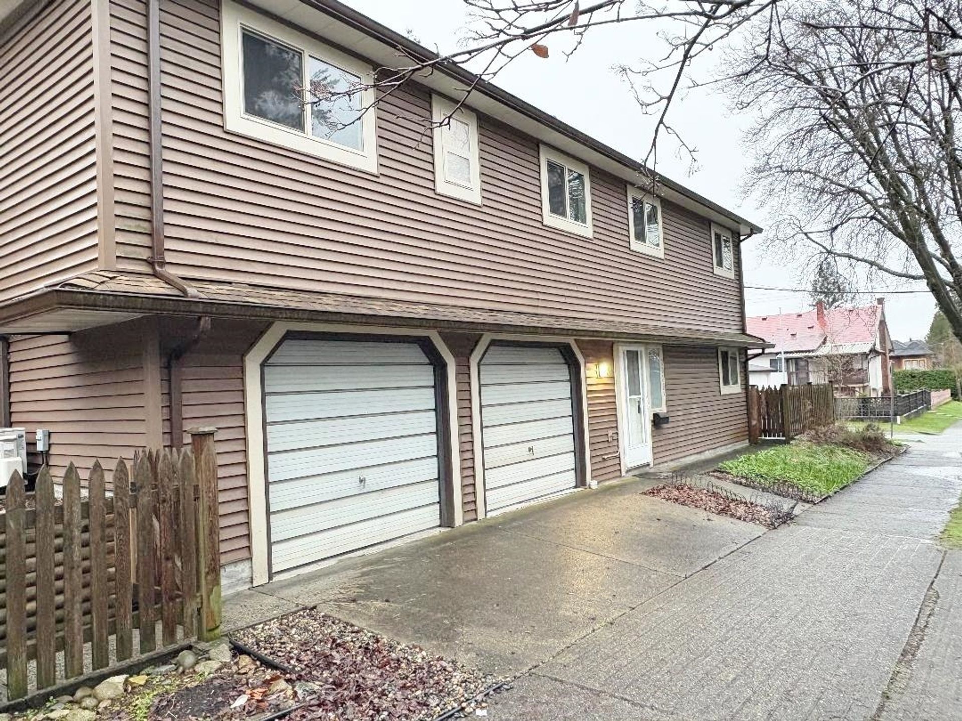 2038 Napier Street1
