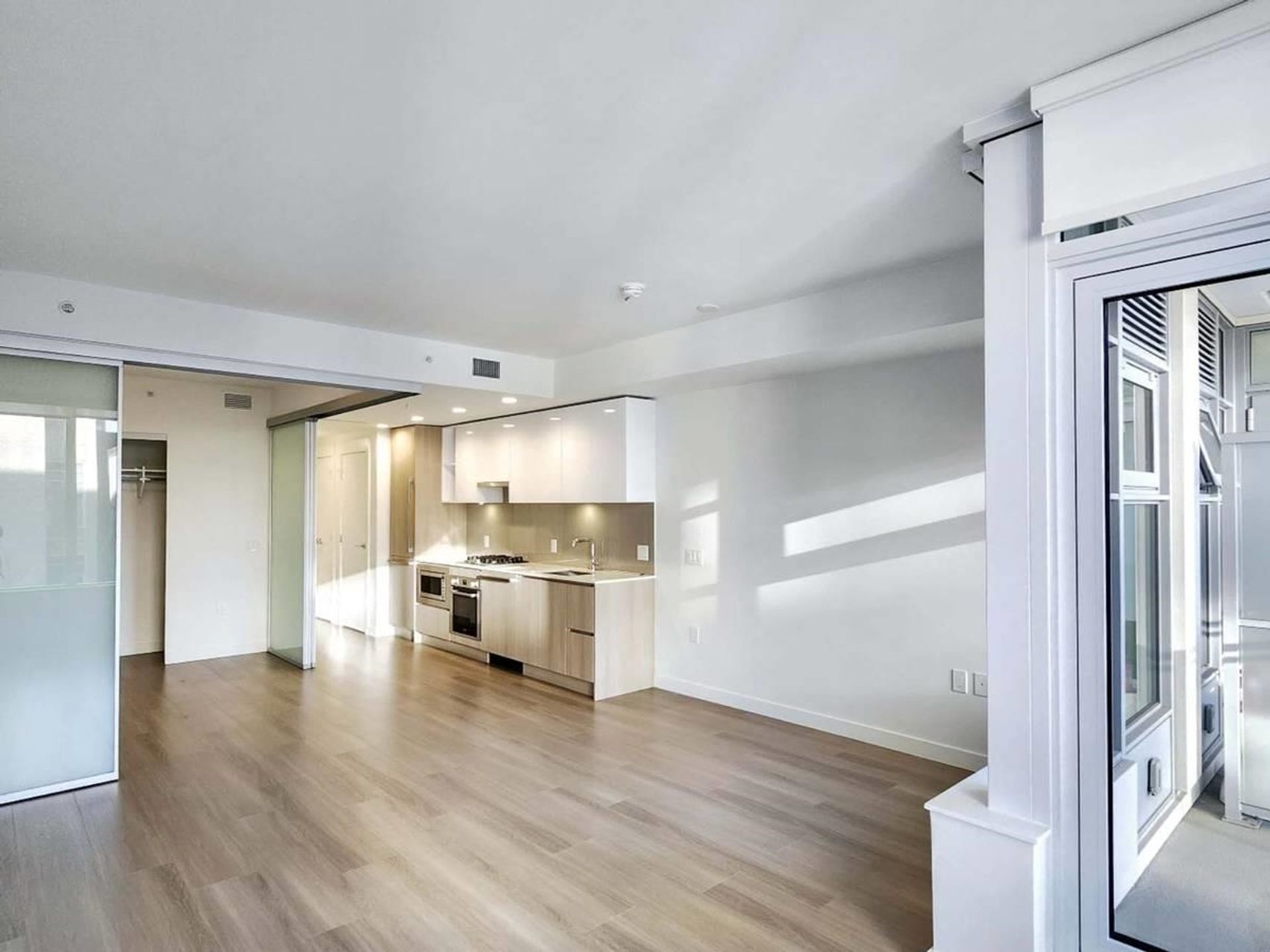 307 - 618 Carnarvon Street3