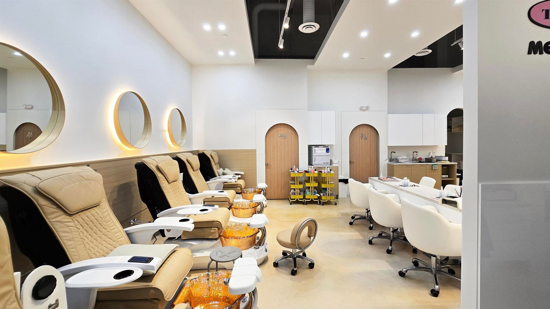 Photo 6 at 6382 Silver Avenue, Metrotown, Burnaby South Photo 6 at 6382 Silver Avenue, Metrotown, Burnaby South