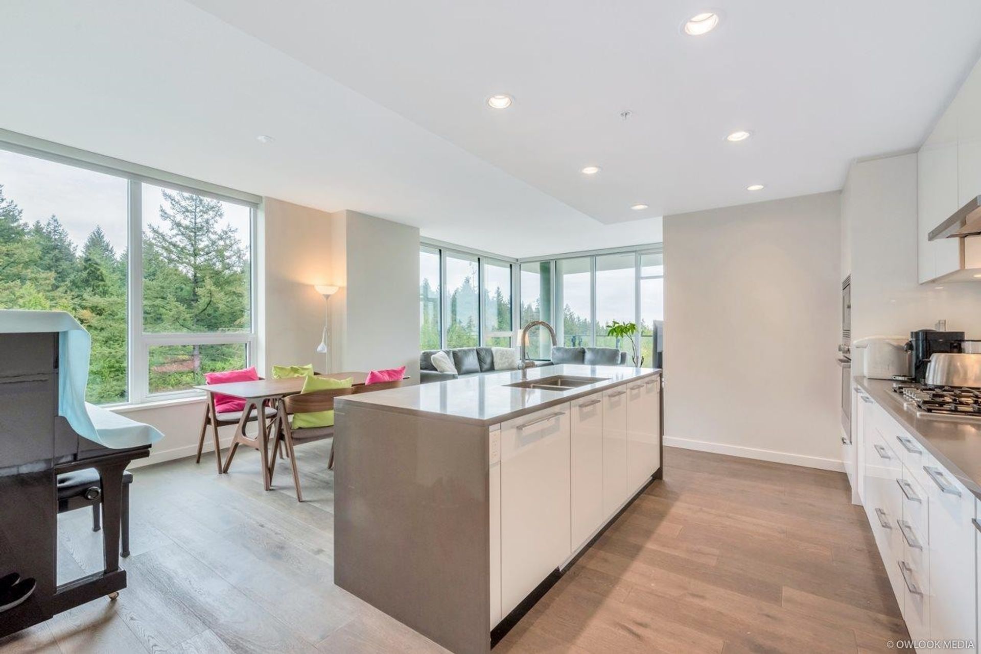 1108 - 3487 Binning Road4