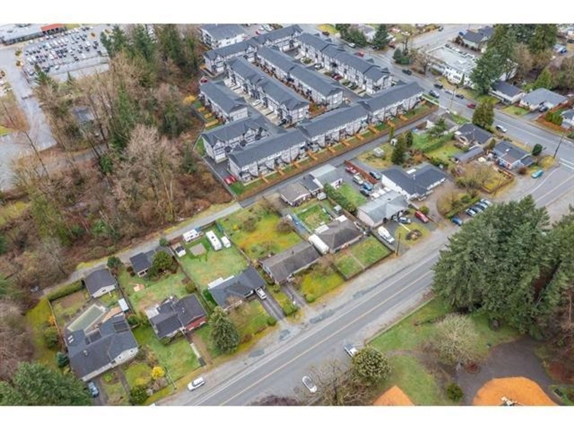 Photo 3 at 33082 11 Avenue, Mission BC, Mission Photo 3 at 33082 11 Avenue, Mission BC, Mission