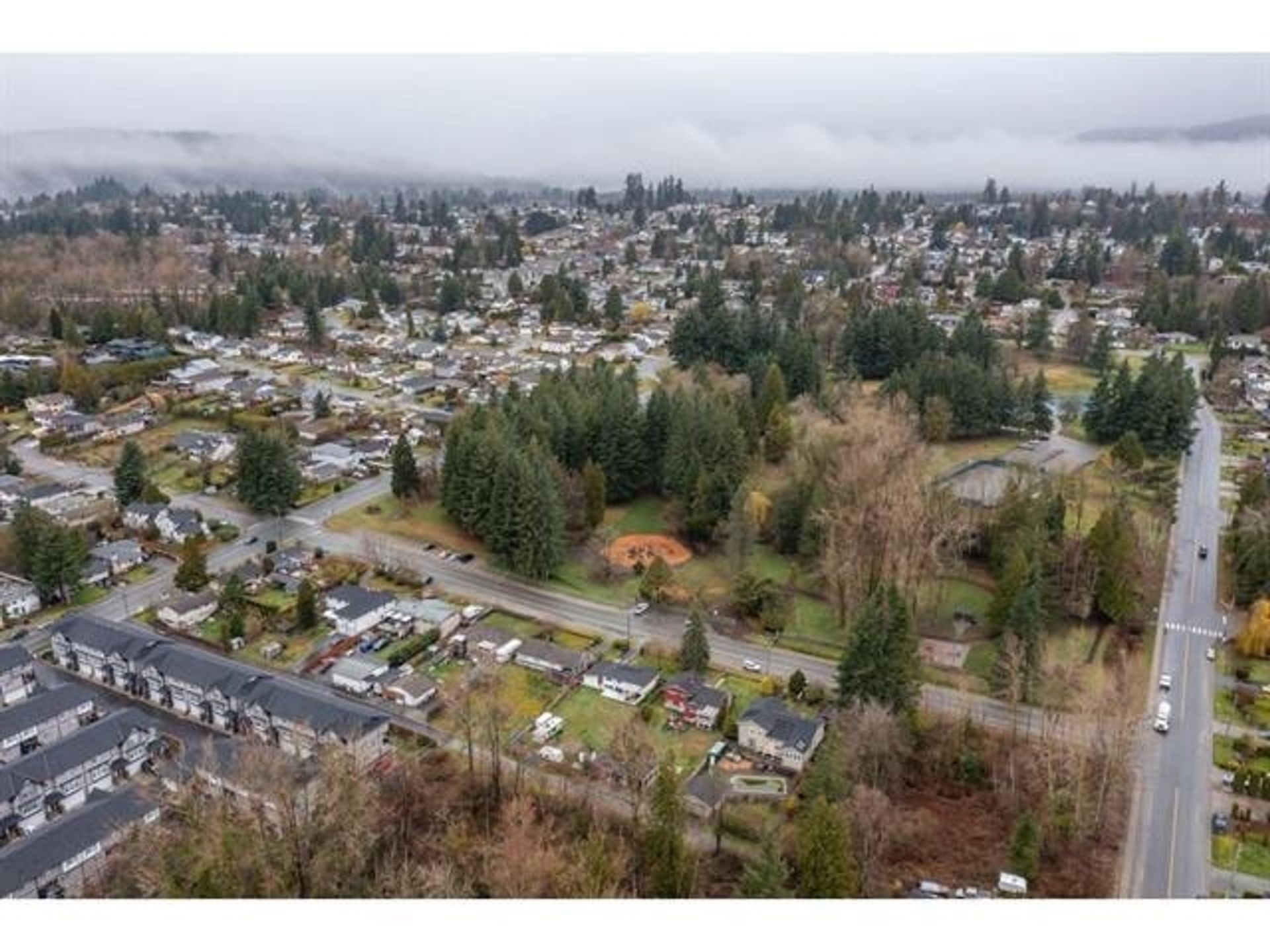 Photo 17 at 33082 11 Avenue, Mission BC, Mission Photo 17 at 33082 11 Avenue, Mission BC, Mission
