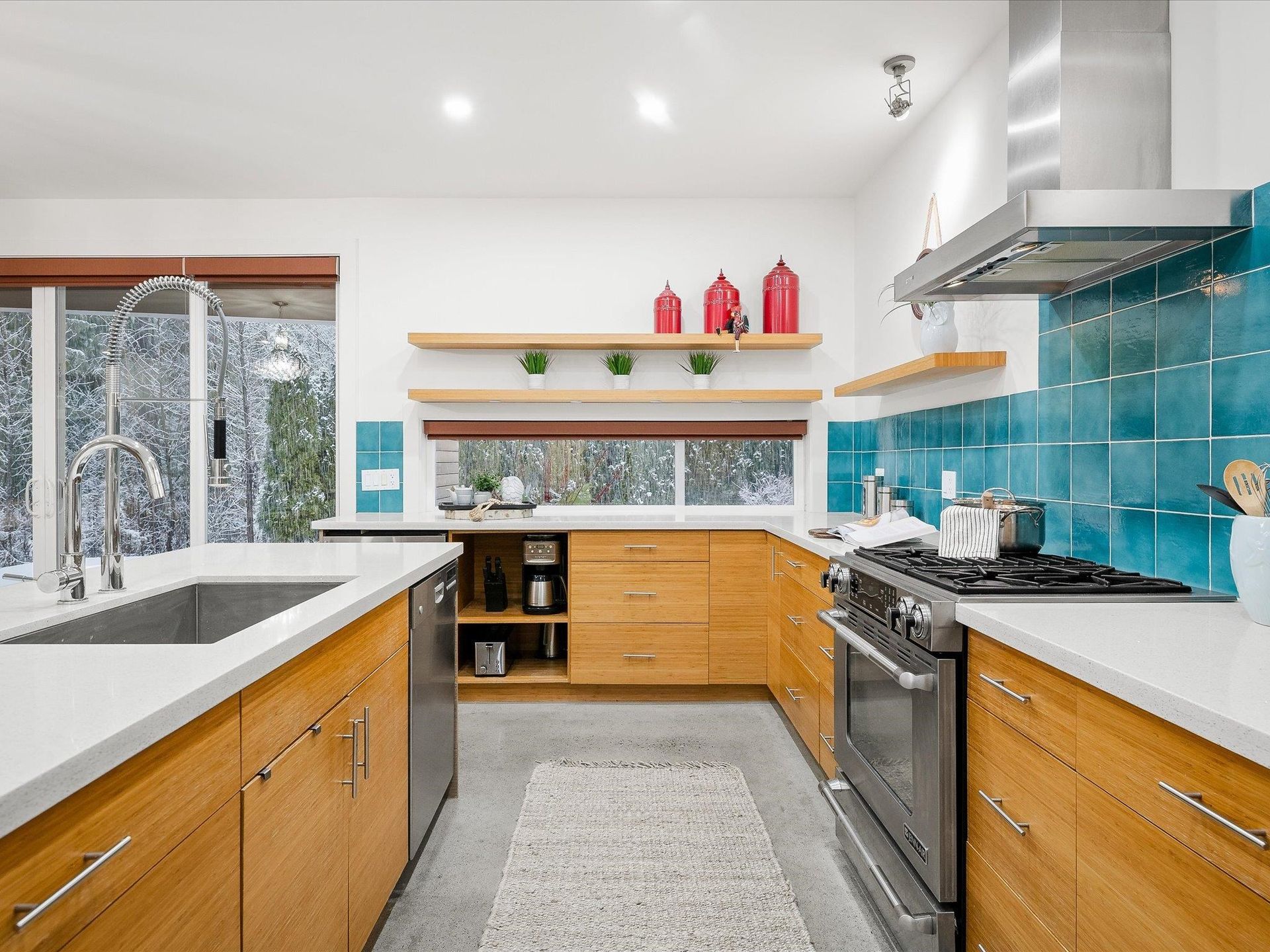 1087 Madeley Place4