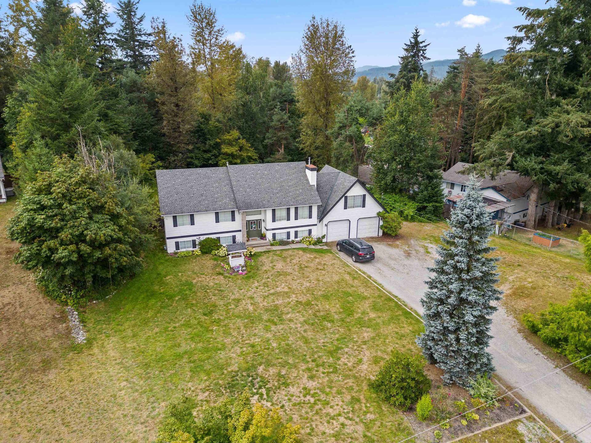 Photo 5 at 8559 Bannister Drive, Mission BC, Mission Photo 5 at 8559 Bannister Drive, Mission BC, Mission