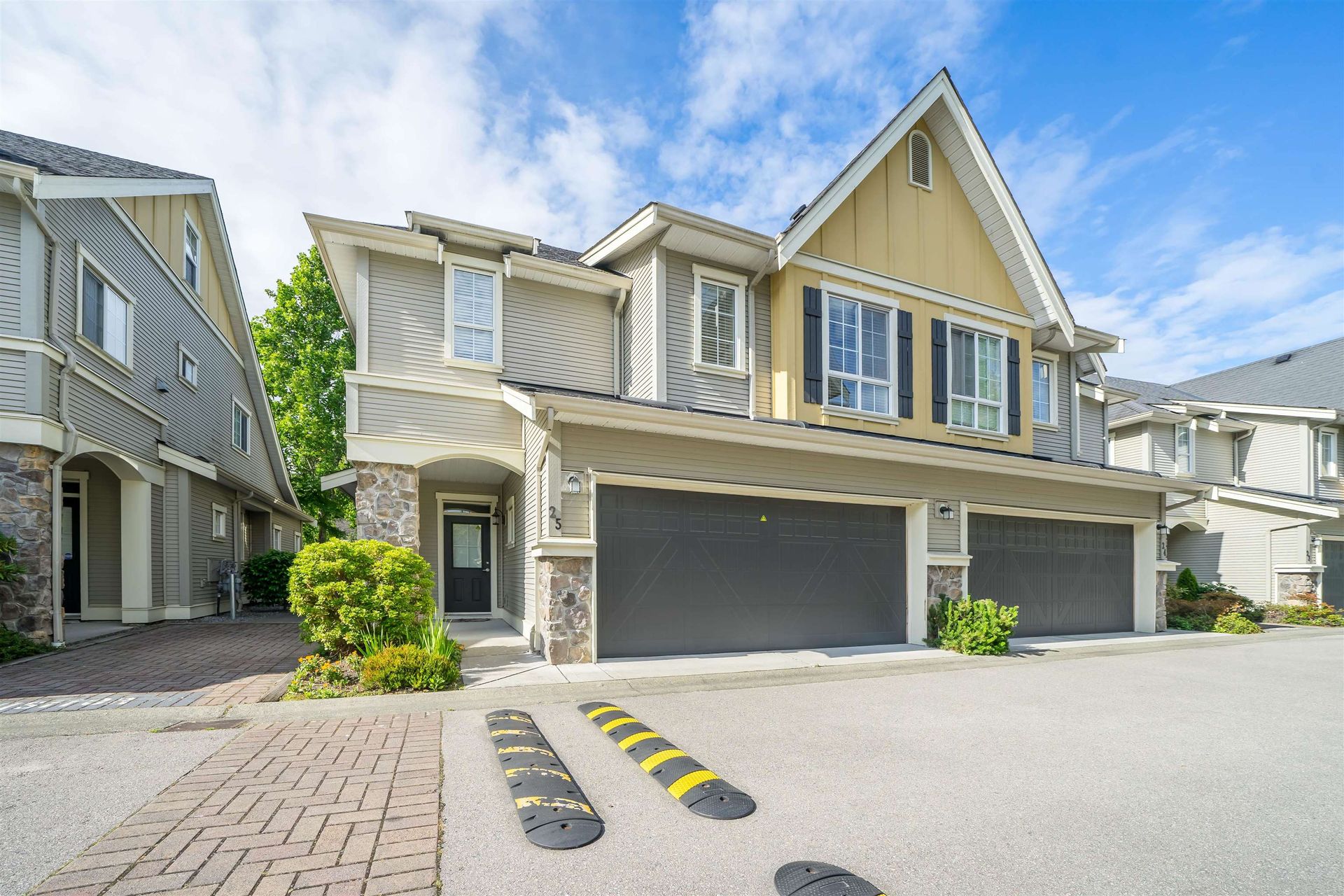 25 - 7171 Steveston Highway0