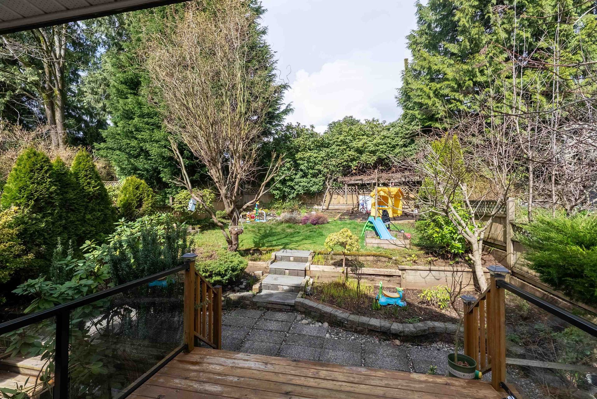 Photo 19 at 552 W 25th Street, Upper Lonsdale, North Vancouver Photo 19 at 552 W 25th Street, Upper Lonsdale, North Vancouver