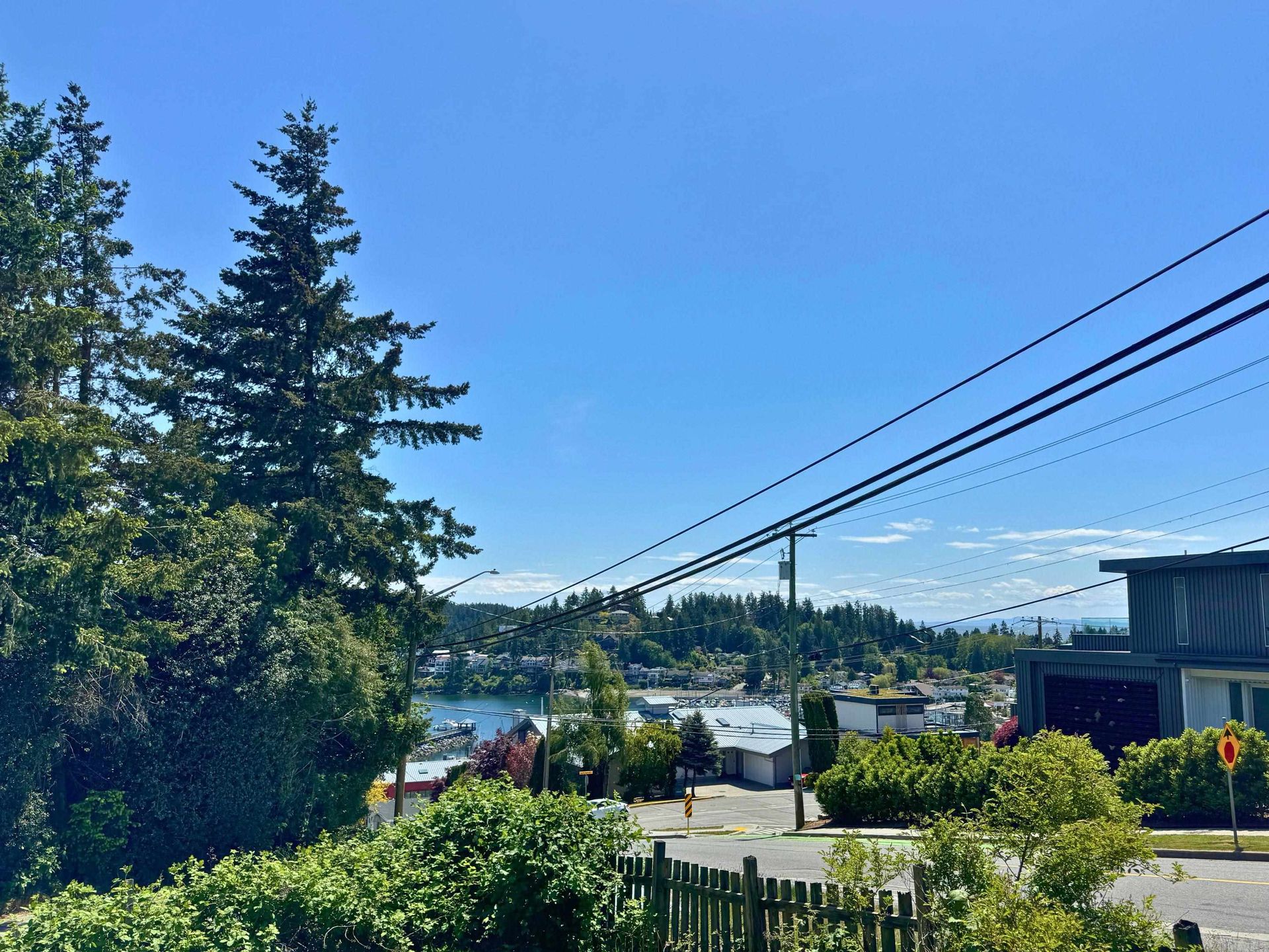 Photo 4 at 547 N Fletcher Road, Gibsons & Area, Sunshine Coast Photo 4 at 547 N Fletcher Road, Gibsons & Area, Sunshine Coast