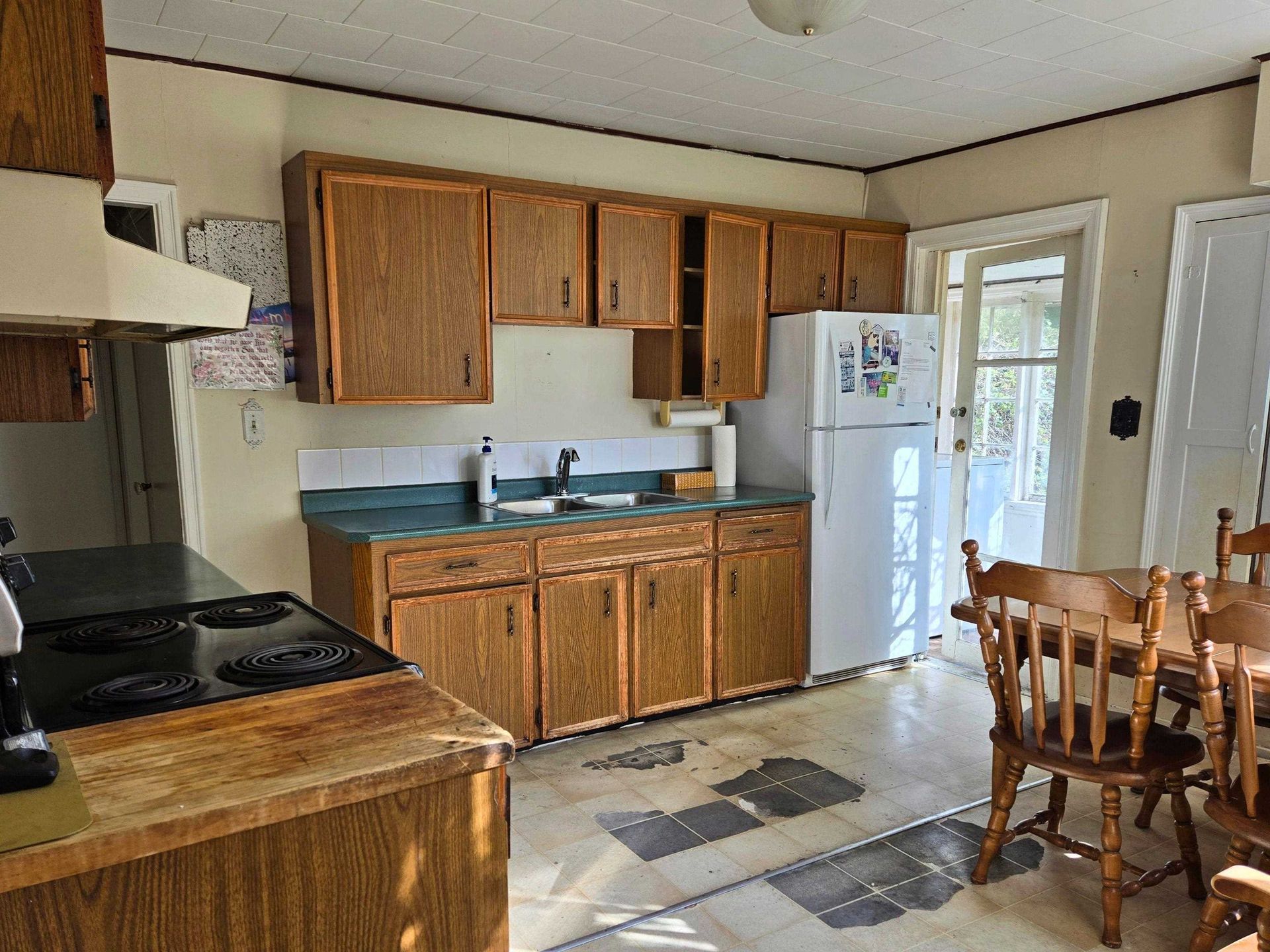 Photo 8 at 547 N Fletcher Road, Gibsons & Area, Sunshine Coast Photo 8 at 547 N Fletcher Road, Gibsons & Area, Sunshine Coast