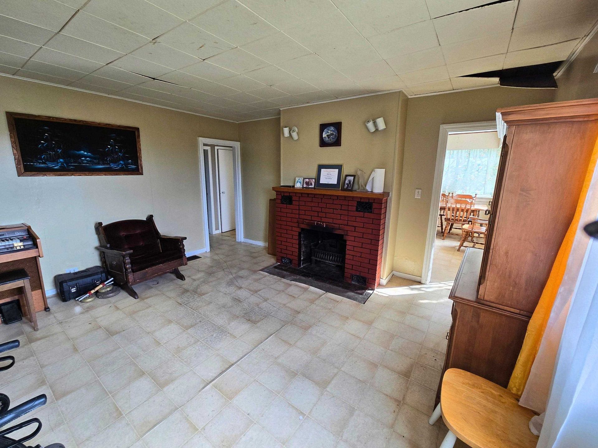 Photo 10 at 547 N Fletcher Road, Gibsons & Area, Sunshine Coast Photo 10 at 547 N Fletcher Road, Gibsons & Area, Sunshine Coast