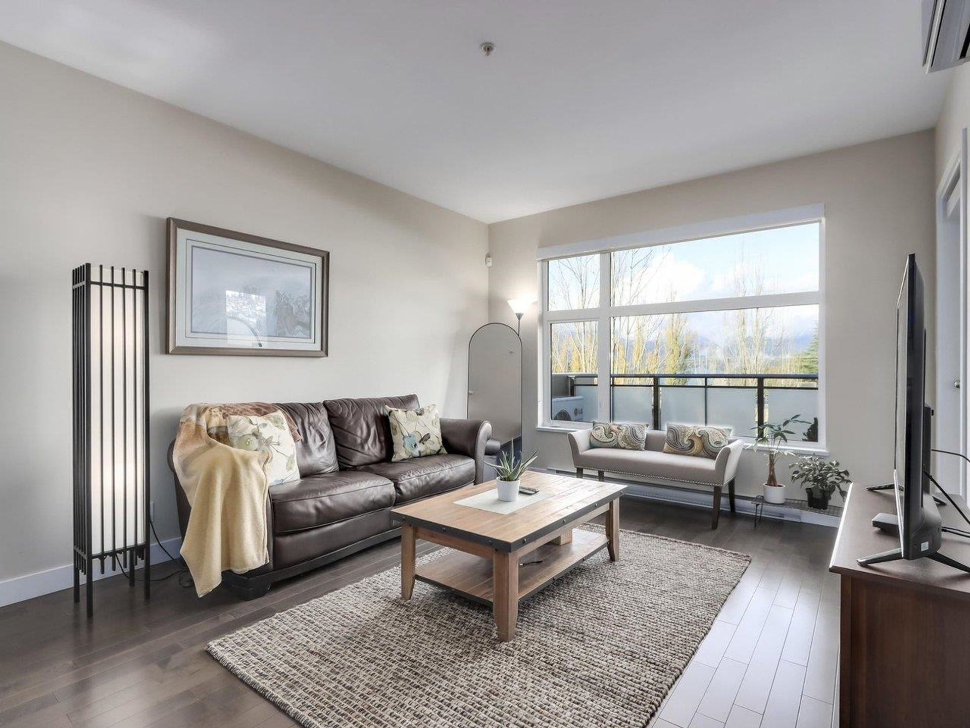 301 - 4570 Hastings Street3