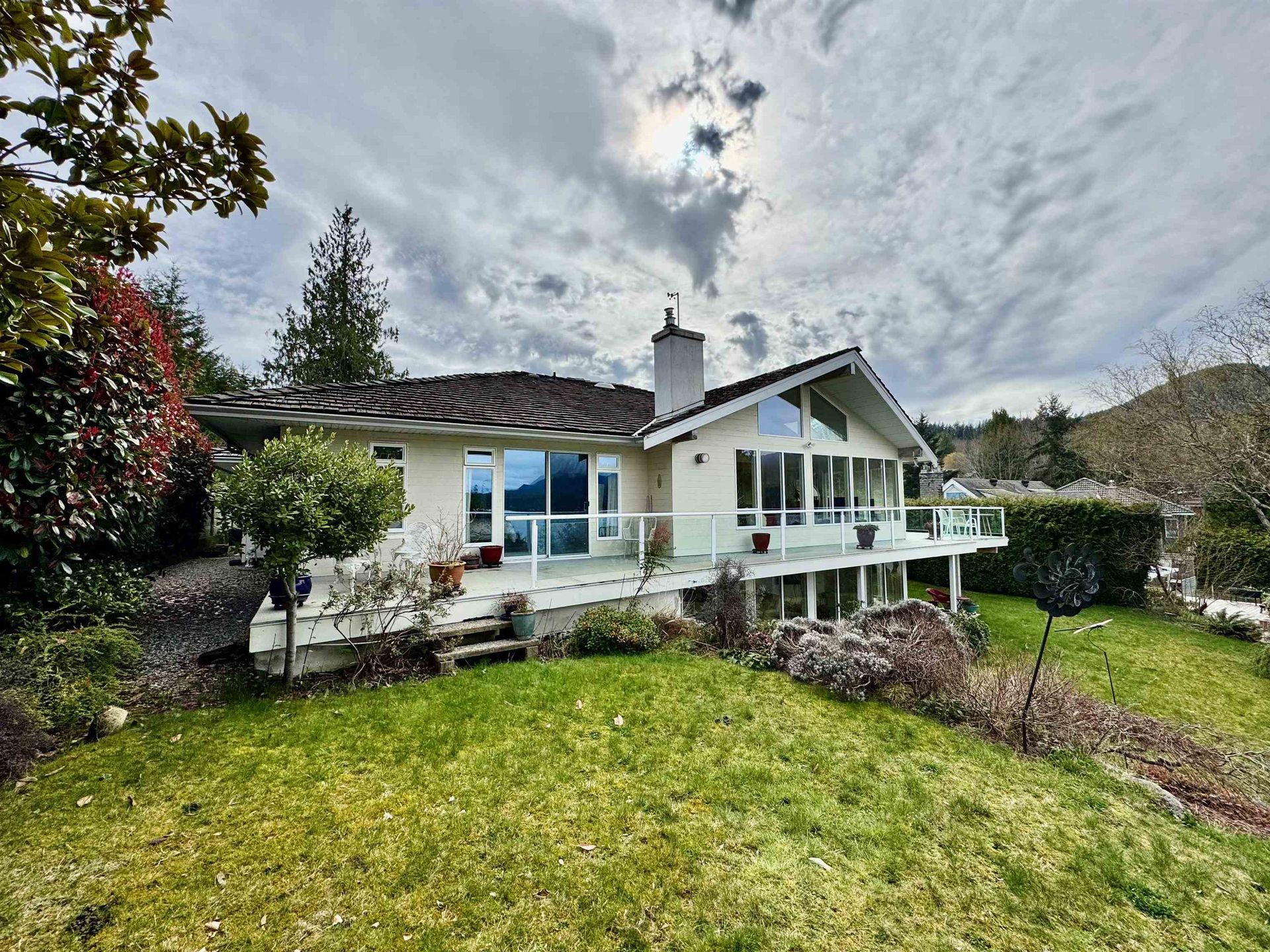 Photo 11 at 6484 N Gale Avenue, Sechelt District, Sunshine Coast Photo 11 at 6484 N Gale Avenue, Sechelt District, Sunshine Coast