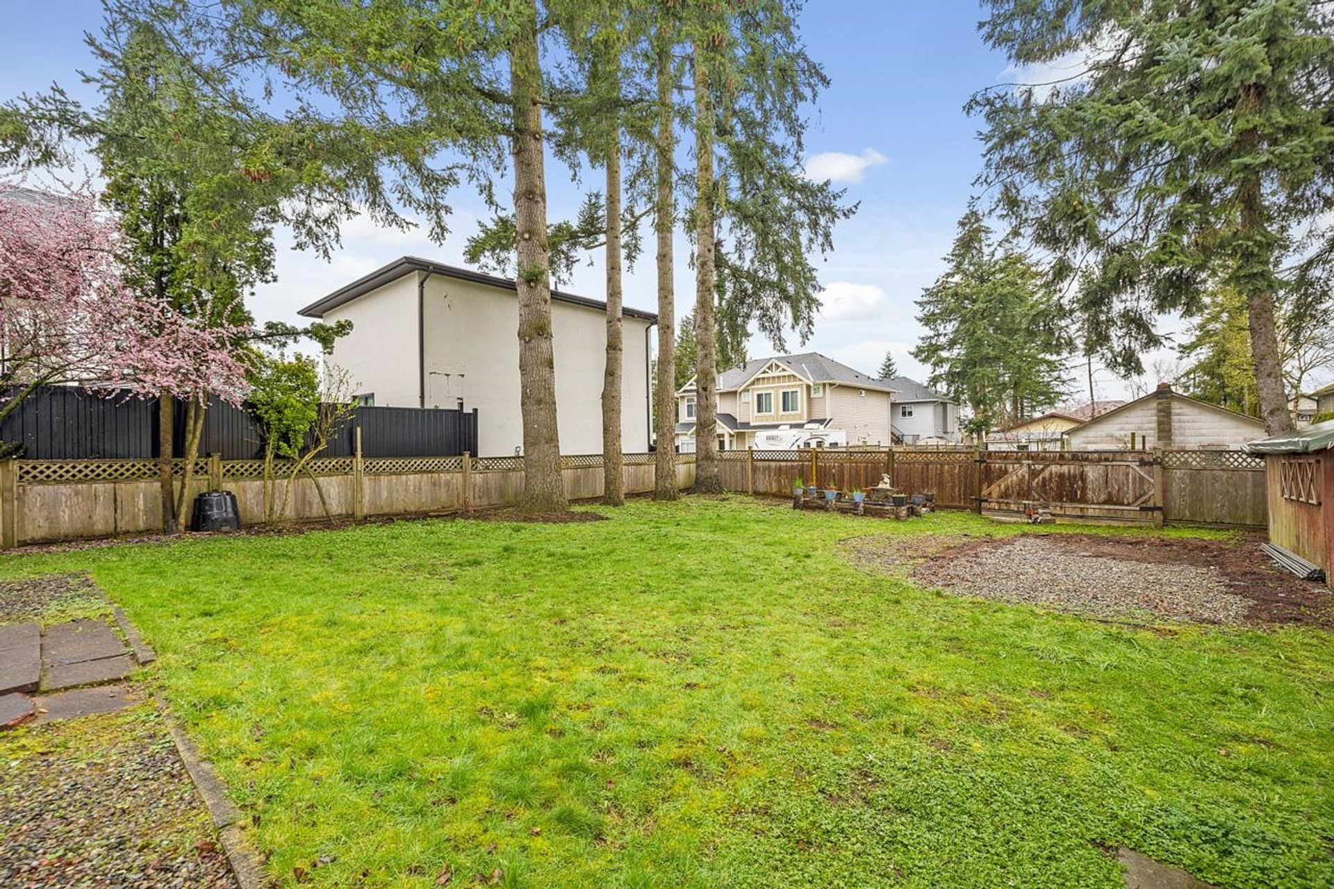 Photo 4 at 20247 98 Avenue, Walnut Grove, Langley Photo 4 at 20247 98 Avenue, Walnut Grove, Langley