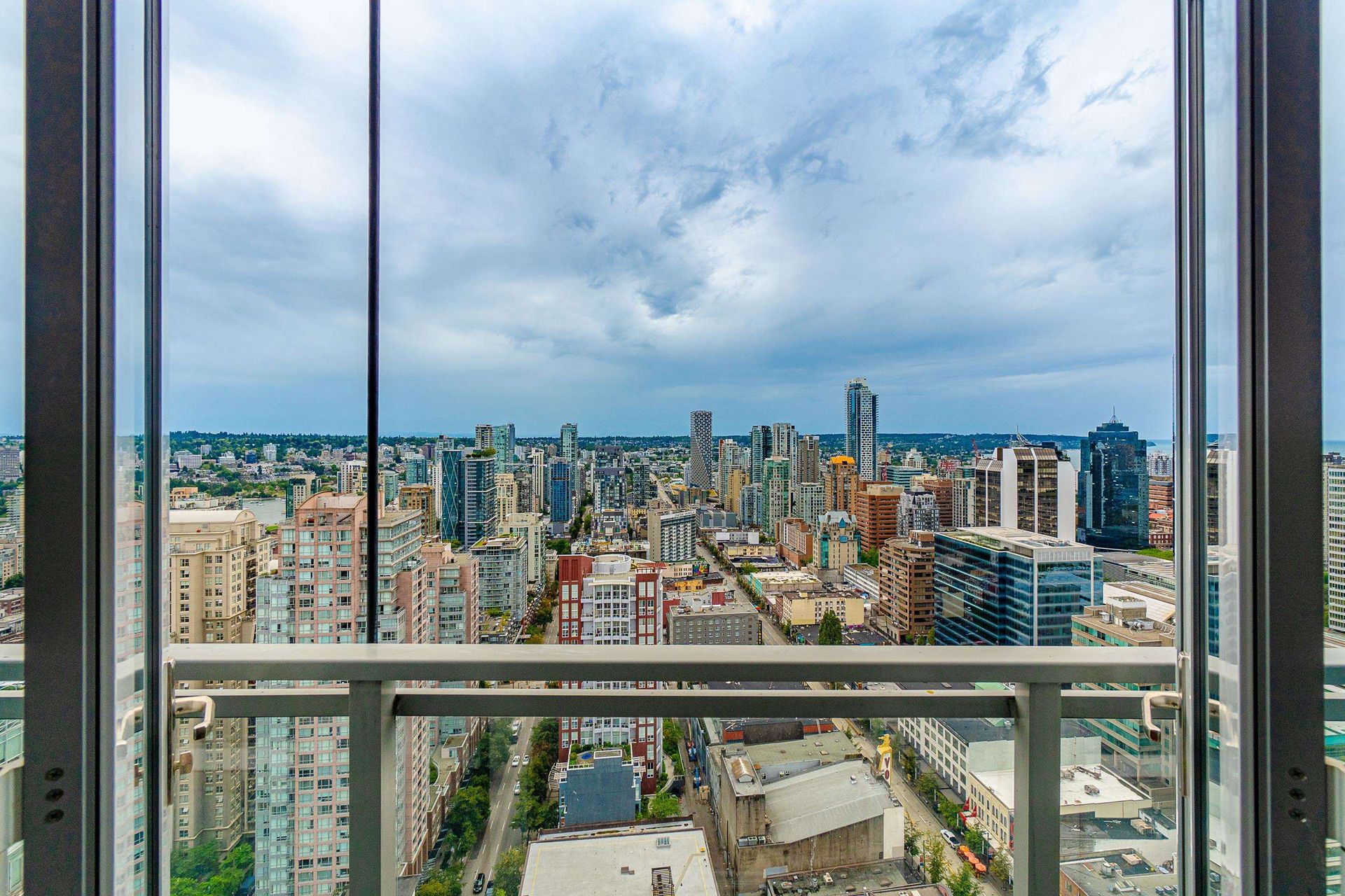 833-seymour-street-downtown-vw-vancouver-west-22.jpg