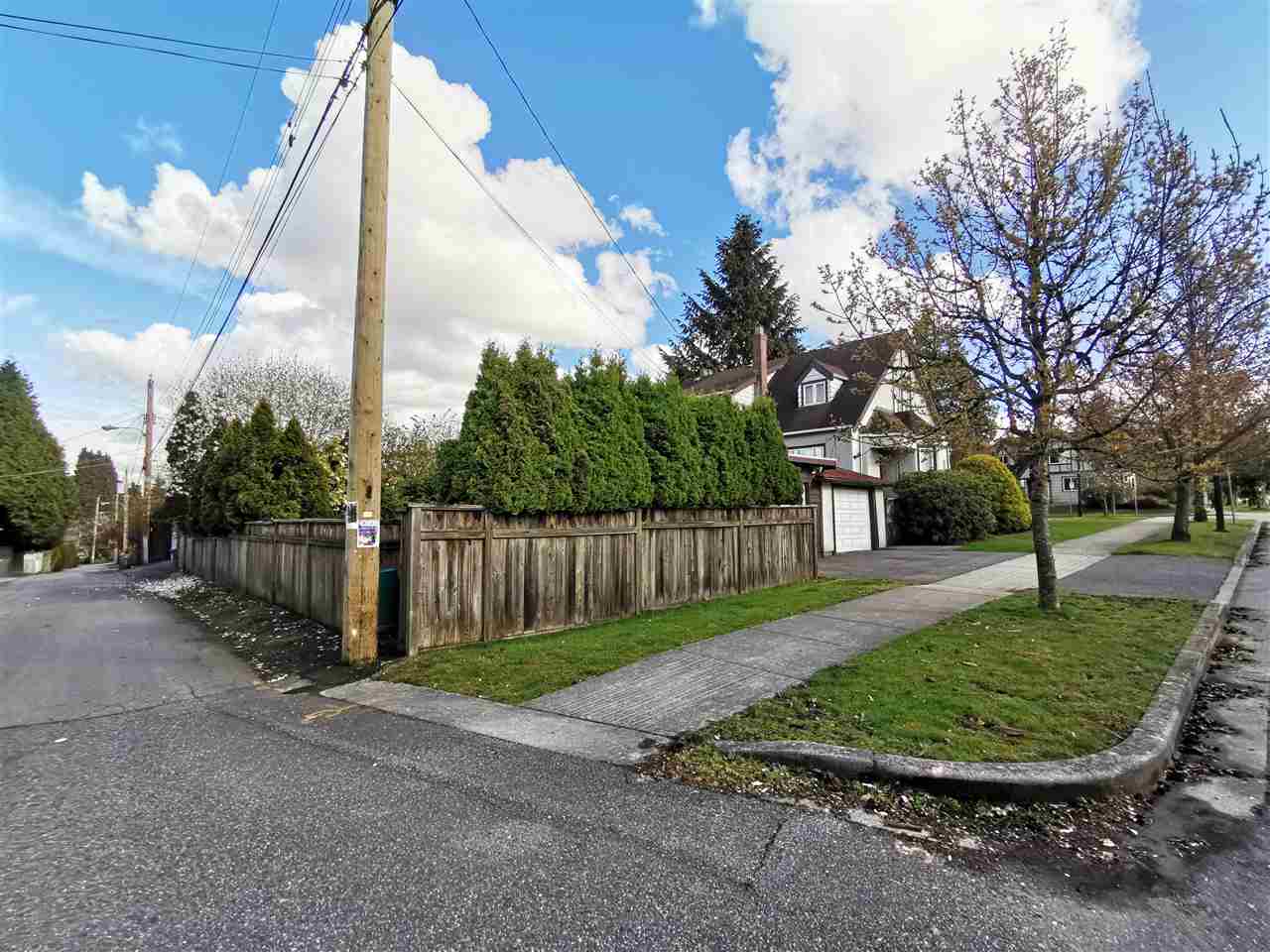 Photo 4 at 595 W 28th Avenue, Cambie, Vancouver West Photo 4 at 595 W 28th Avenue, Cambie, Vancouver West