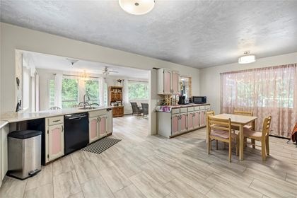 Photo 12 at 666 Qualicum Road, Oceanside
