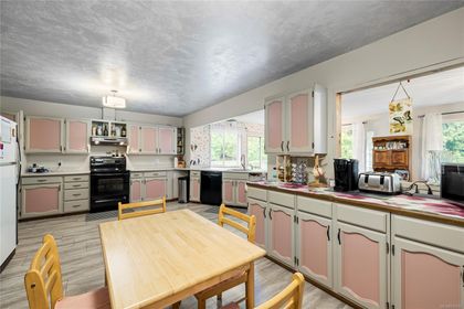 Photo 13 at 666 Qualicum Road, Oceanside