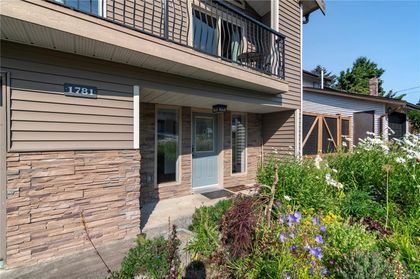 Photo 2 at 1781 Aspen Way, Campbell River