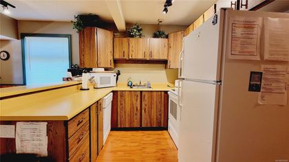 Photo 3 at 4 - 709 Castle Crag Crescent, Comox Valley
