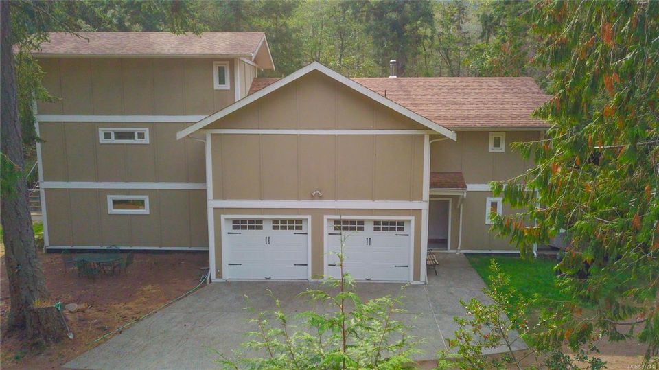 Photo 4 at 9891 Spalding Road, Pender Island, Gulf Islands