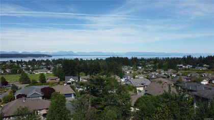 Photo 4 at 678 Mariner Drive, Willow Point, Campbell River