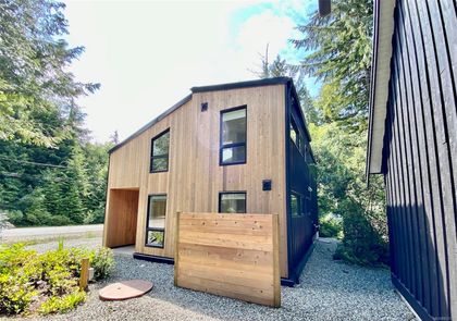 Photo 2 at 1135 Abraham Drive, Port Alberni