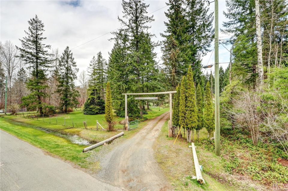 Photo 5 at A & B - 2826 Bruce Road, Merville Black Creek, Comox Valley