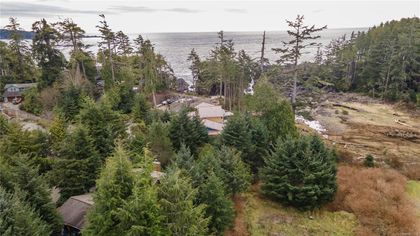 Photo 5 at 912 Barkley Place, Ucluelet, Port Alberni