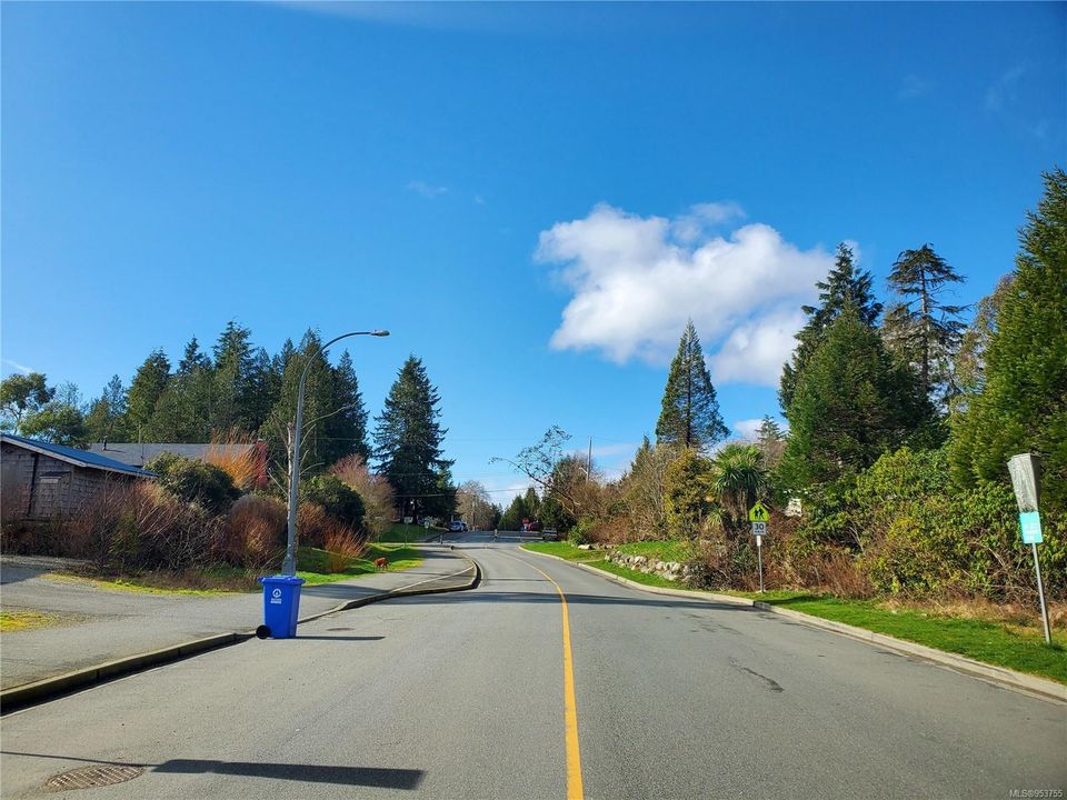 Photo 7 at 535 Gibson Street, Tofino, Port Alberni and West Coast