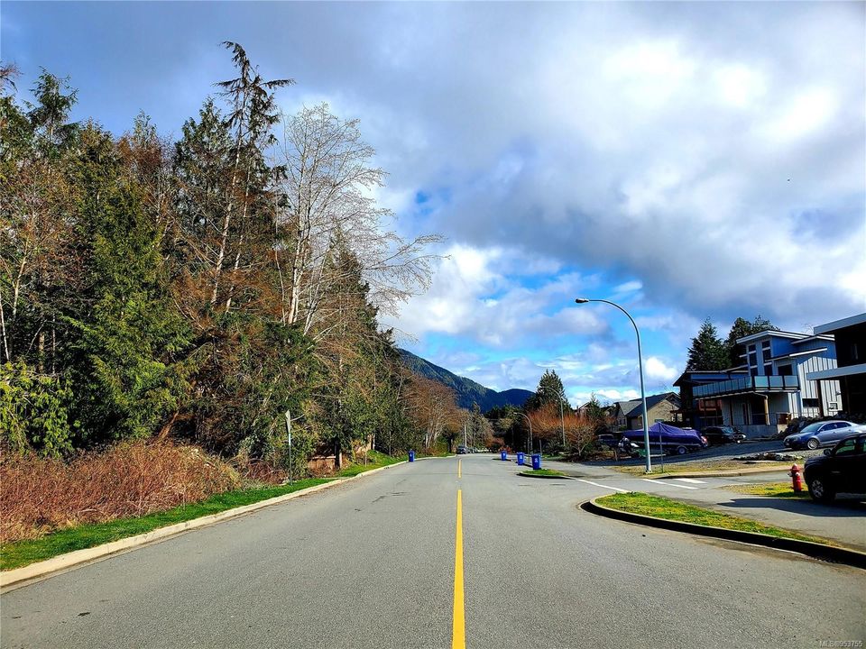 Photo 8 at 535 Gibson Street, Tofino, Port Alberni and West Coast