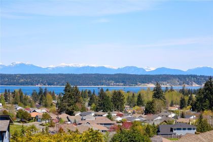 Photo 1 at 610 Mariner Drive, Willow Point, Campbell River