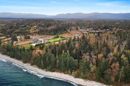 Photo 3 at 6510 Eagles Drive, Courtenay North, Comox Valley