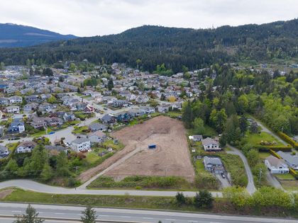 Photo 2 at 350 Morgan Road, Ladysmith, Duncan