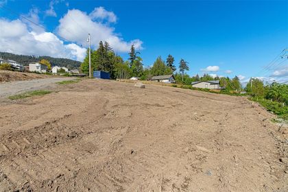 Photo 10 at 350 Morgan Road, Ladysmith, Duncan