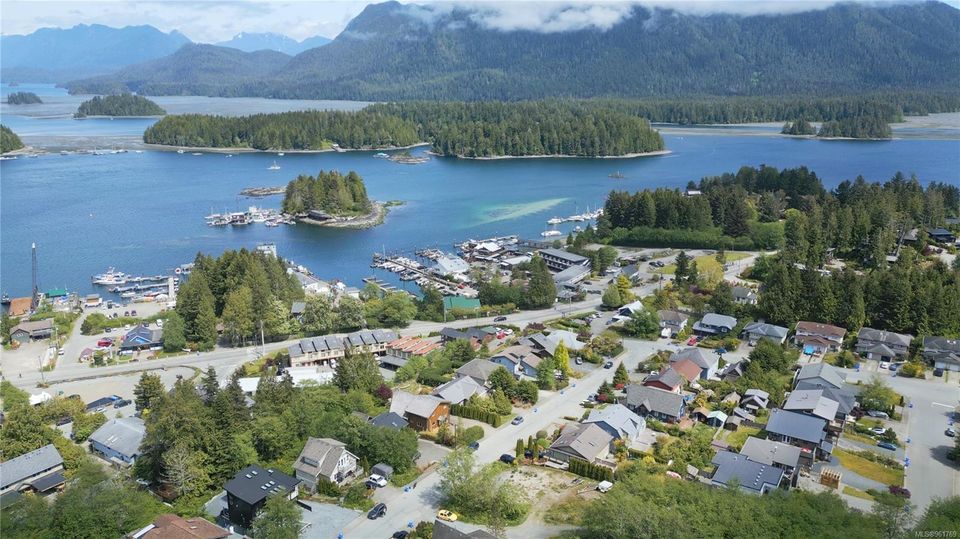 Photo 5 at 603 Pfeiffer Crescent, Tofino, Port Alberni