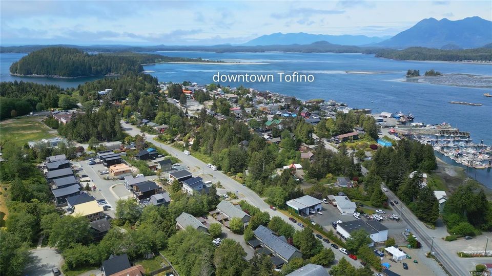 Photo 6 at 603 Pfeiffer Crescent, Tofino, Port Alberni