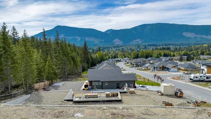 Photo 6 at 549 Mountain View Drive, Lake Cowichan, Duncan