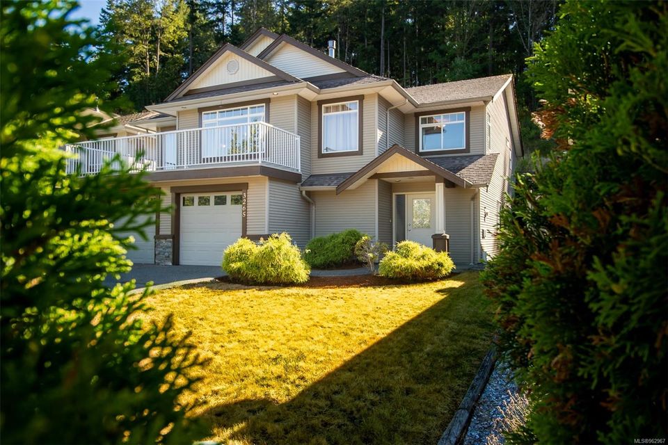 Photo 1 at 3265 Willowmere Crescent, North Jingle Pot, Nanaimo