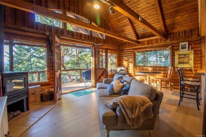 Photo 5 at 3701 Starboard Crescent, Pender Island, Gulf Islands