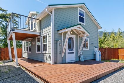 Photo 1 at 1129 Fifth Avenue, Salmon Beach, Port Alberni