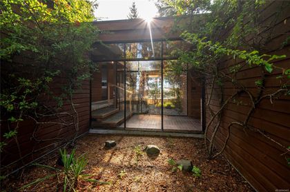 Photo 7 at 3687 Ocean Grove Road, Willow Point, Campbell River