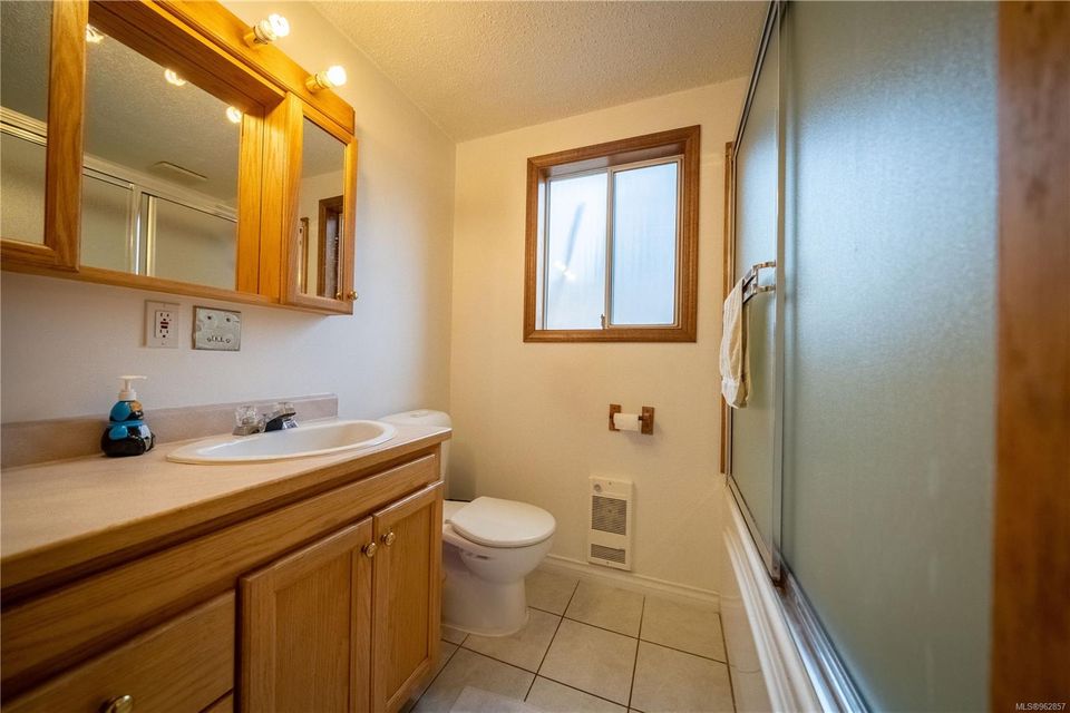 Photo 8 at 375 Neill Street, Tofino, Port Alberni