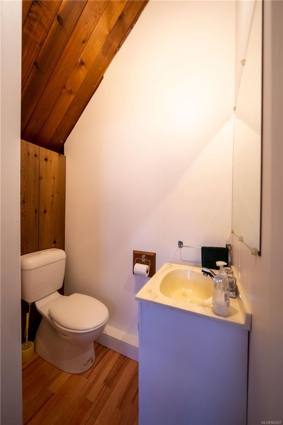 Photo 19 at 375 Neill Street, Tofino, Port Alberni