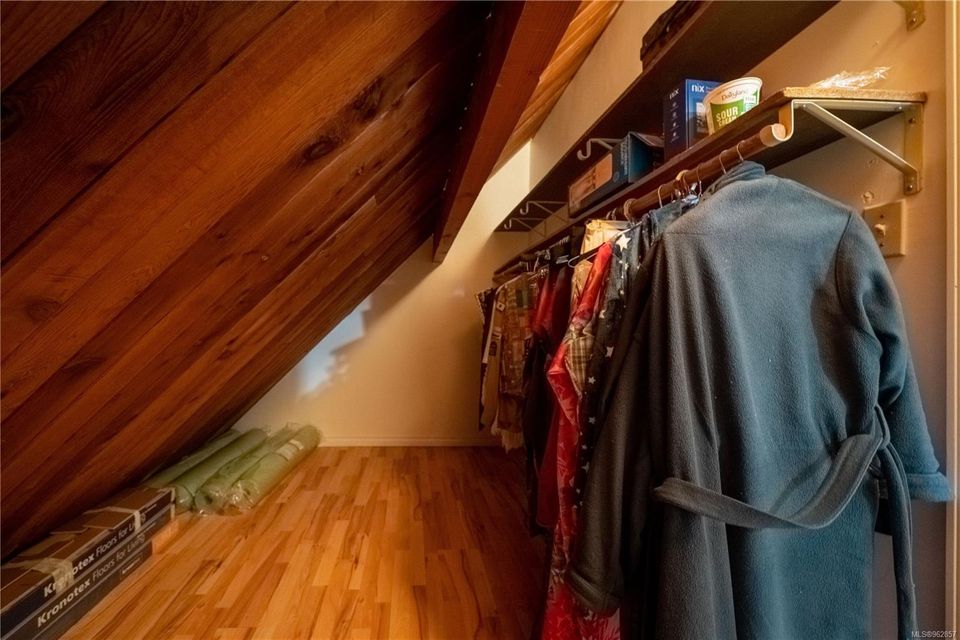 Photo 20 at 375 Neill Street, Tofino, Port Alberni