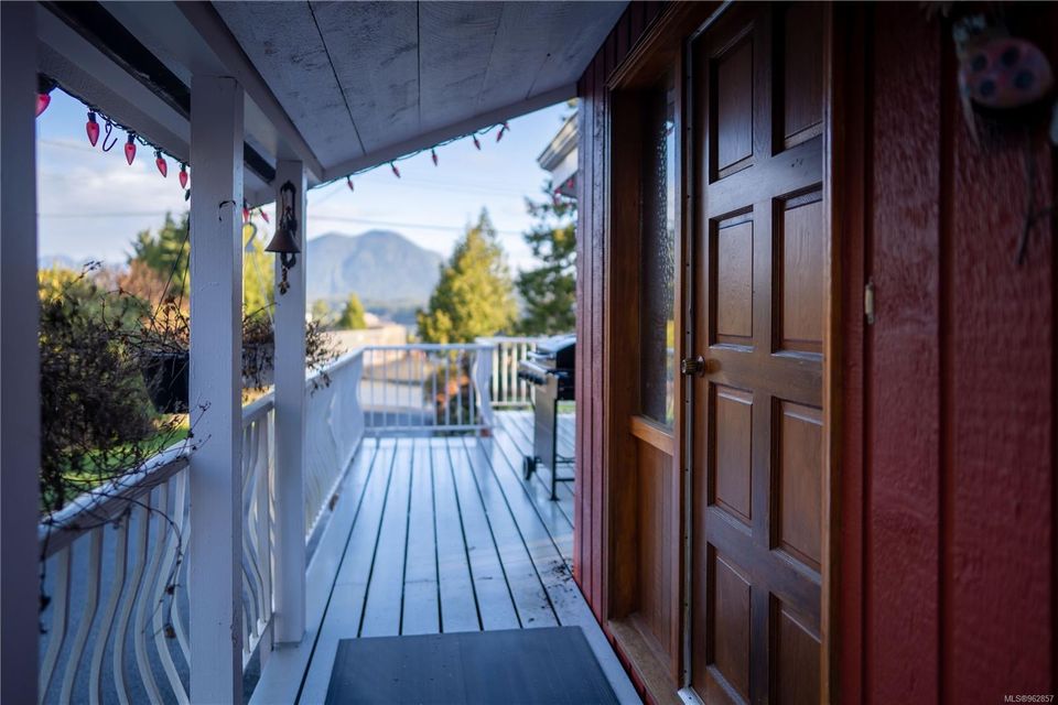 Photo 23 at 375 Neill Street, Tofino, Port Alberni