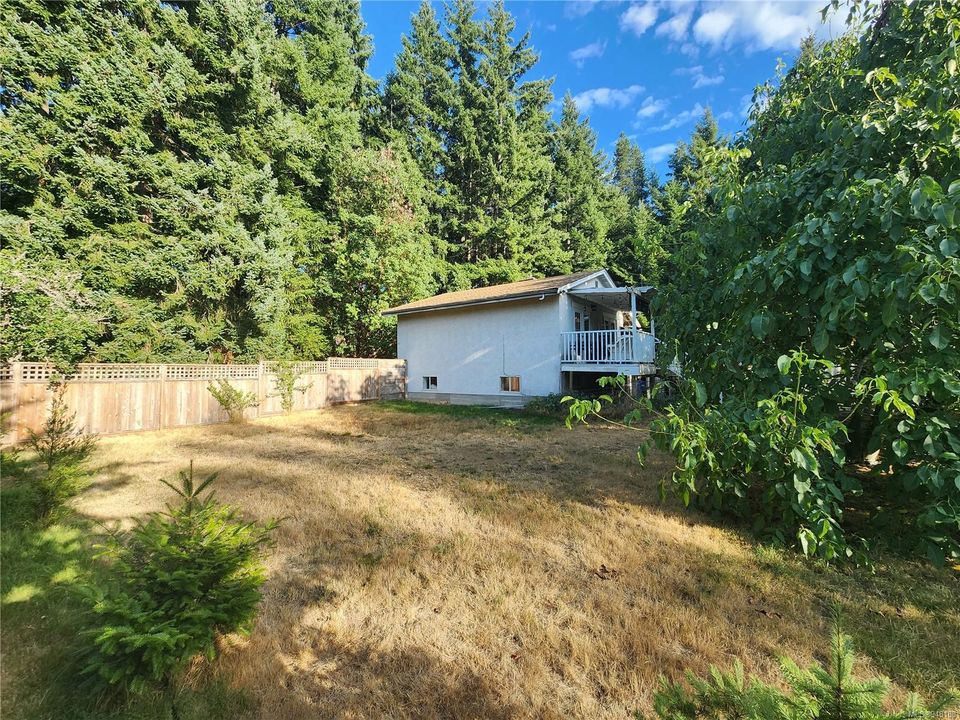 Photo 8 at 6084 Metral Drive, Pleasant Valley, Nanaimo