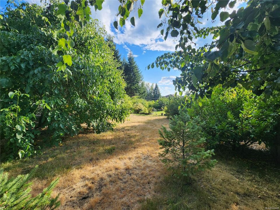 Photo 9 at 6084 Metral Drive, Pleasant Valley, Nanaimo