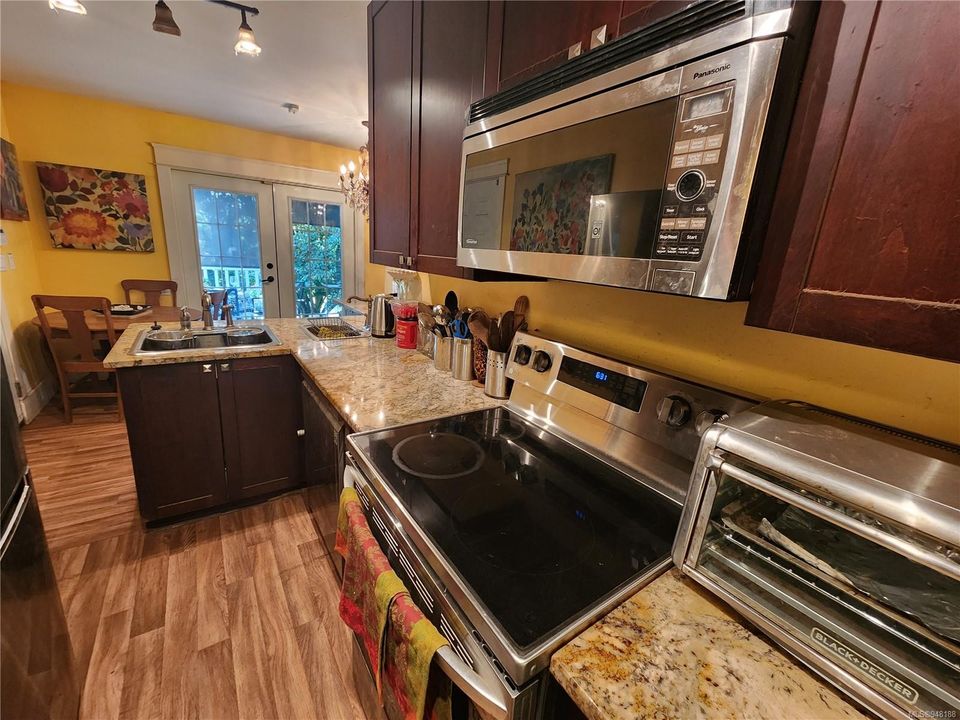 Photo 16 at 6084 Metral Drive, Pleasant Valley, Nanaimo