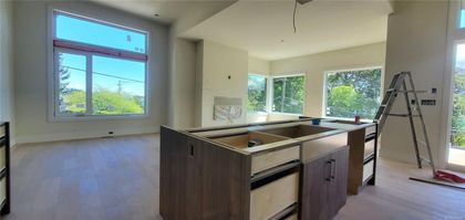 Photo 4 at 1100 Friar Tuck Way, Departure Bay, Nanaimo