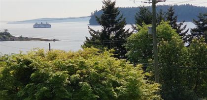 Photo 10 at 1100 Friar Tuck Way, Departure Bay, Nanaimo